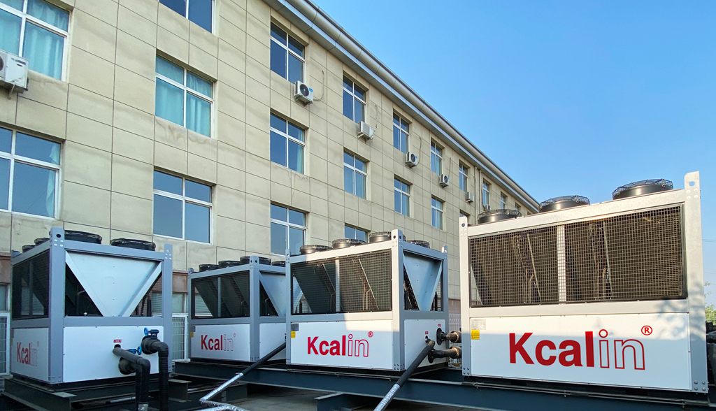 學(xué)校熱水選空氣能熱泵,四季熱水穩(wěn)定供應(yīng)